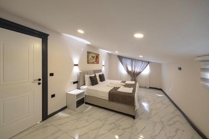 Image No.17-4 Bed Villa for sale