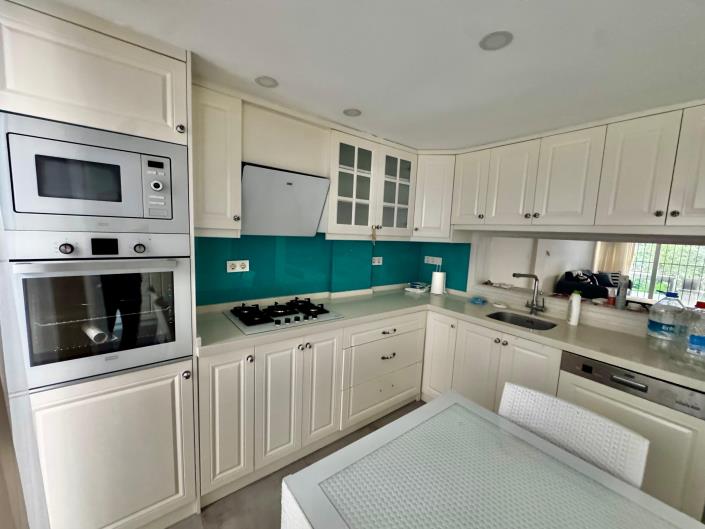 Image No.6-4 Bed Semi-Detached for sale