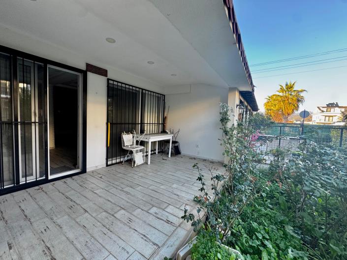 Image No.8-4 Bed Semi-Detached for sale