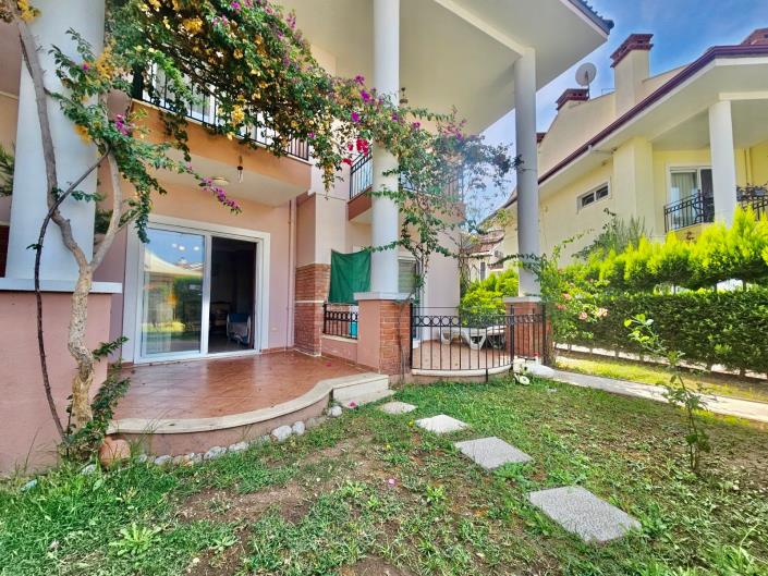 Image No.2-3 Bed Semi-Detached for sale