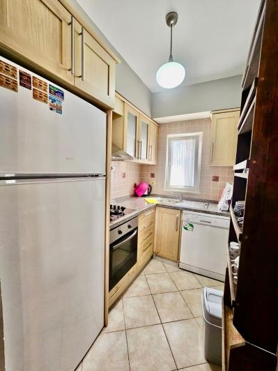 Image No.9-3 Bed Semi-Detached for sale