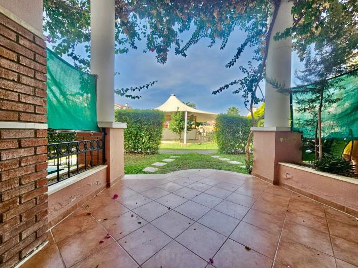 Image No.11-3 Bed Semi-Detached for sale