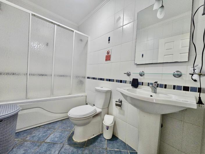 Image No.14-3 Bed Semi-Detached for sale