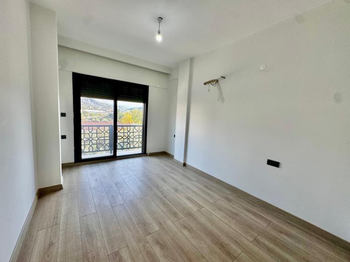 Image No.14-Villa de 5 chambres à vendre à Karagedik