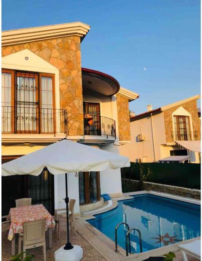 Image No.2-3 Bed Villa for sale