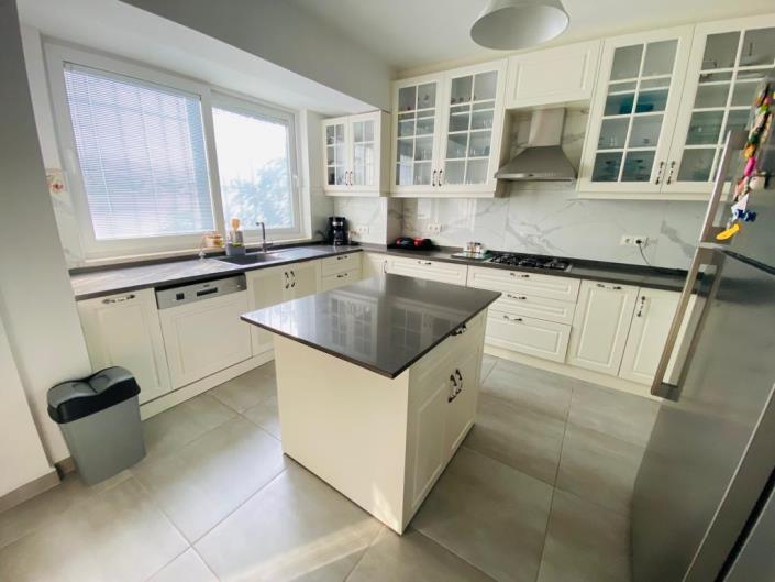 Image No.8-3 Bed Villa for sale