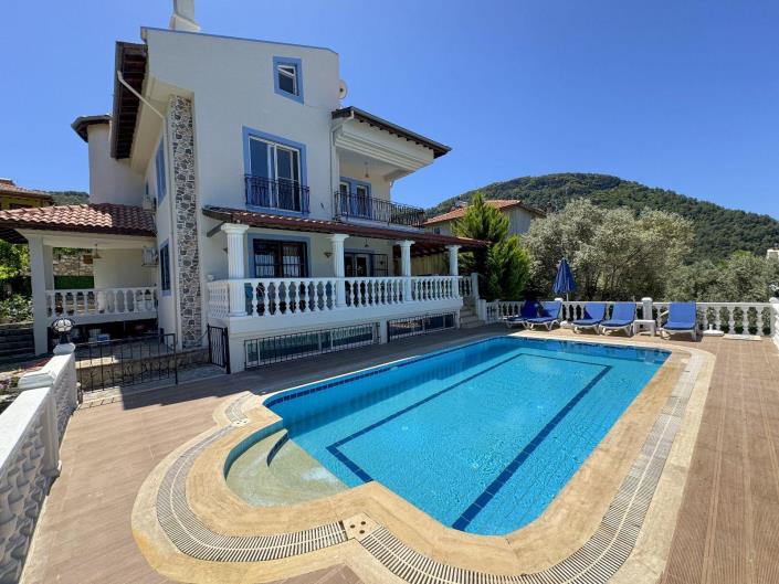 Image No.20-Villa de 5 chambres à vendre à Uzumlu