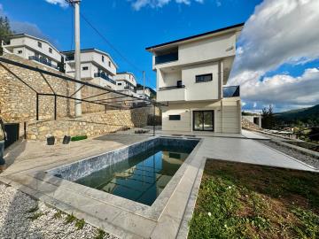 1--Villa-for-sale-in-Uzumlu