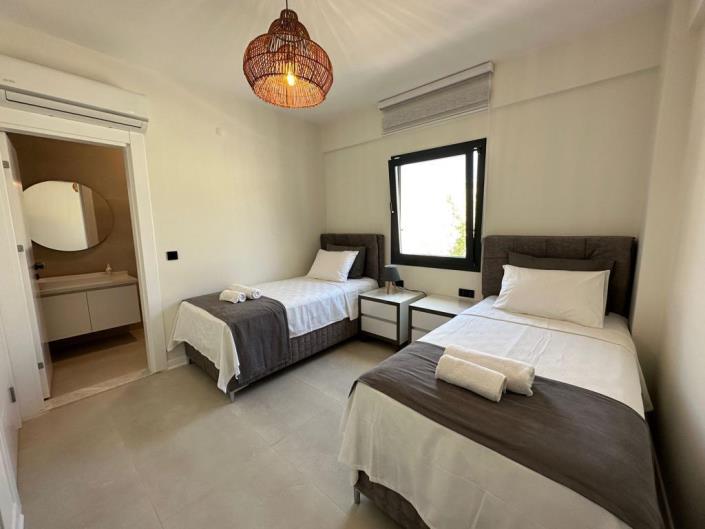 Image No.9-3 Bed Bungalow for sale