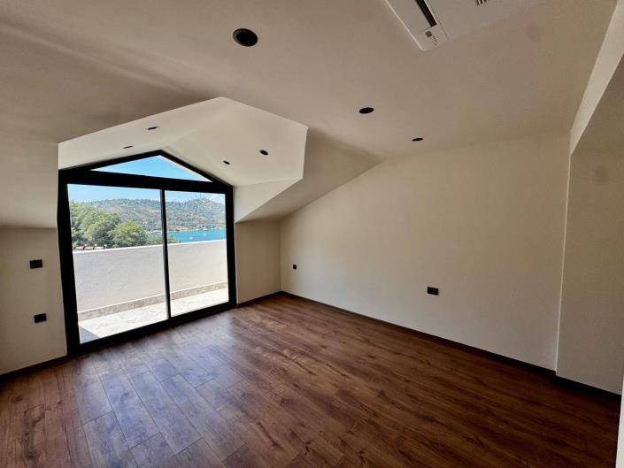 Image No.15-2 Bed Apartment for sale