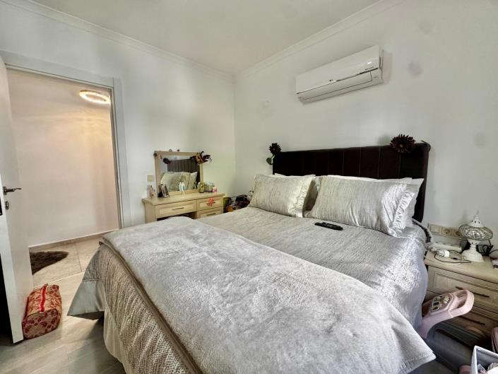 Image No.10-1 Bed Apartment for sale