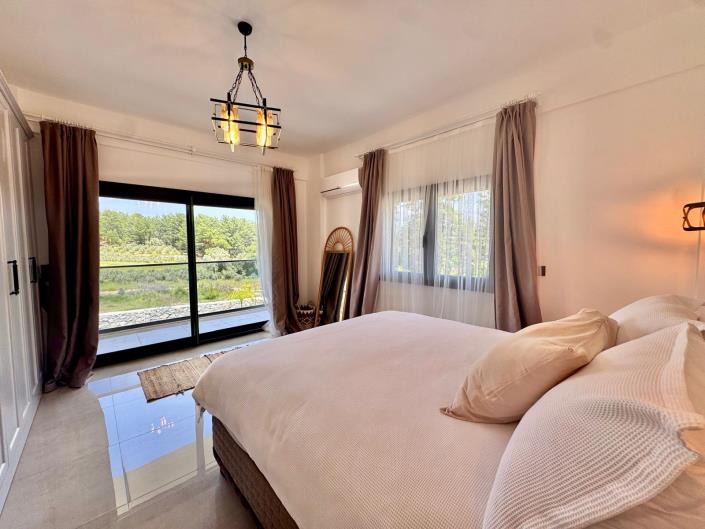Image No.24-4 Bed Villa for sale