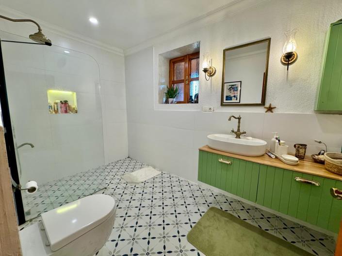 Image No.19-3 Bed Villa for sale