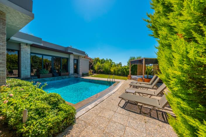 Image No.24-3 Bed Villa for sale