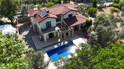 1--Villa-for-sale-in-Uzumlu