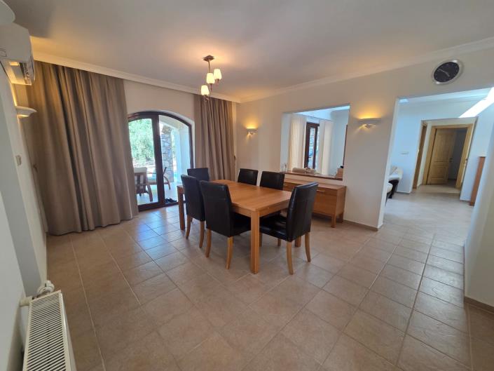 Image No.7-4 Bed Villa for sale