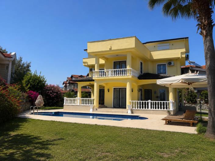 Image No.2-6 Bed Villa for sale