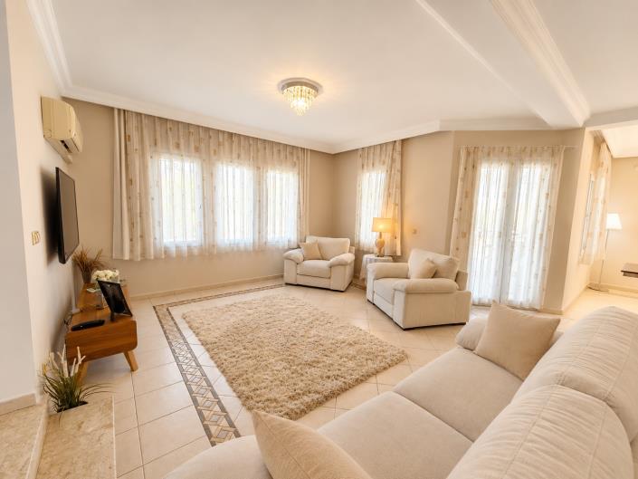 Image No.9-6 Bed Villa for sale