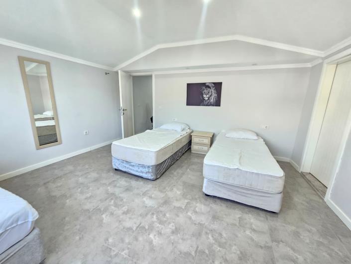 Image No.20-6 Bed Villa for sale
