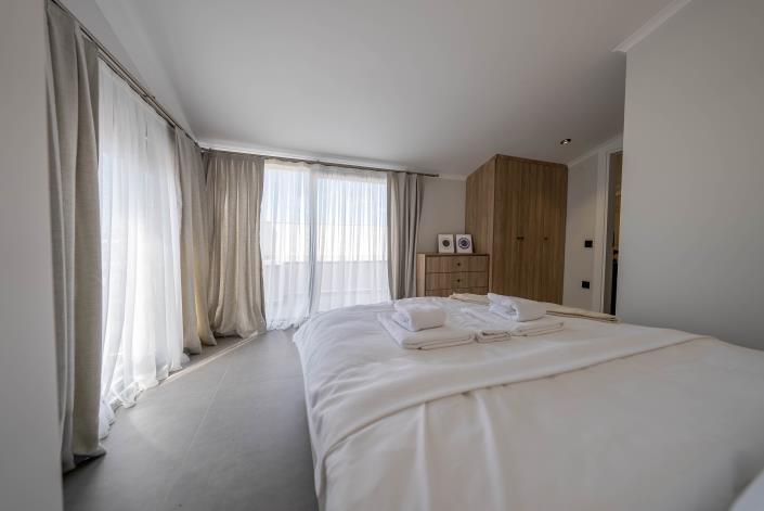 Image No.18-4 Bed Villa for sale