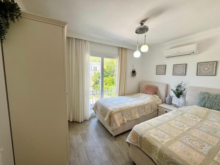 Image No.9-4 Bed Villa for sale