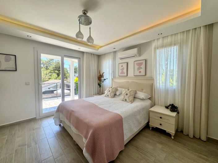 Image No.13-4 Bed Villa for sale