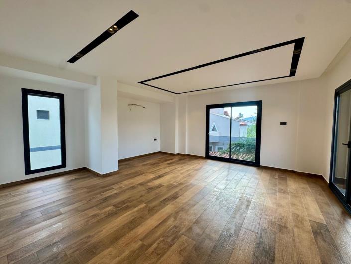 Image No.19-4 Bed Villa for sale