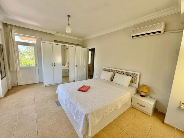 Image No.20-3 Bed Villa for sale