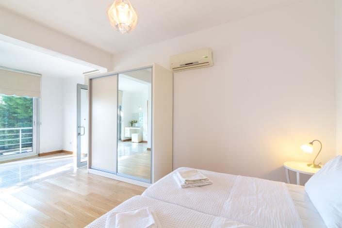 Image No.15-4 Bed Villa for sale