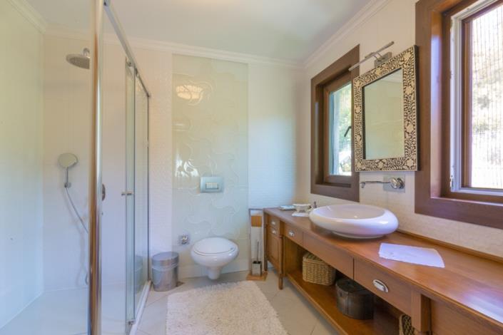 Image No.20-5 Bed Villa for sale