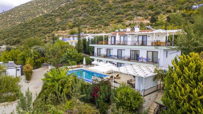 Image No.5-9 Bed Villa for sale