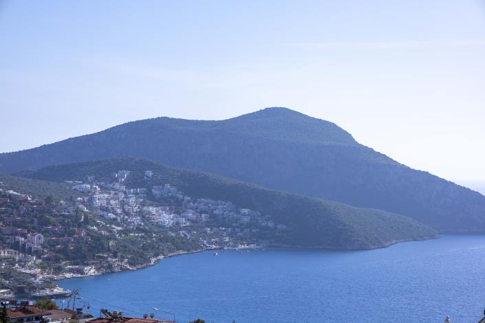 Image No.20-2 Bed Apartment for sale