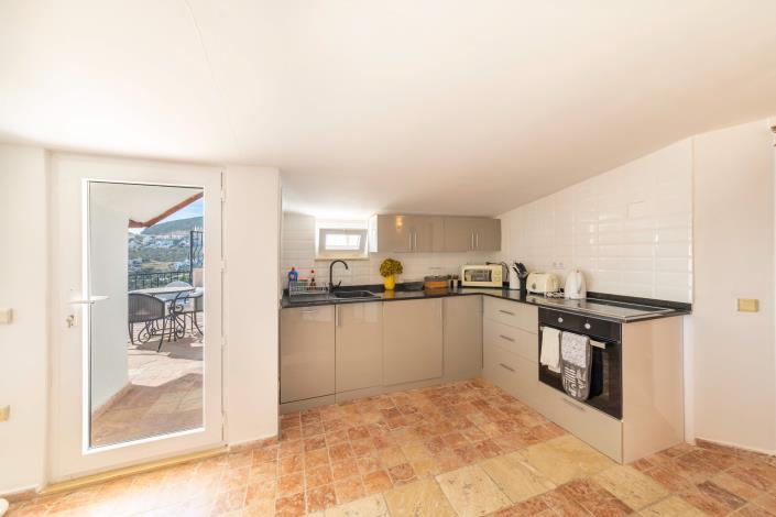 Image No.26-2 Bed Apartment for sale