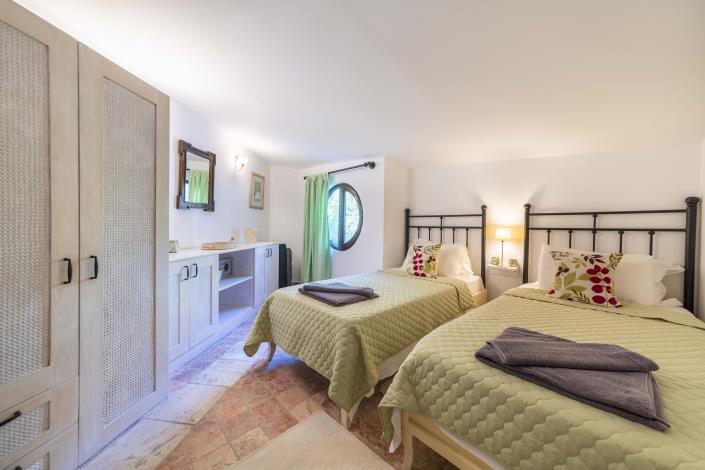 Image No.36-2 Bed Apartment for sale