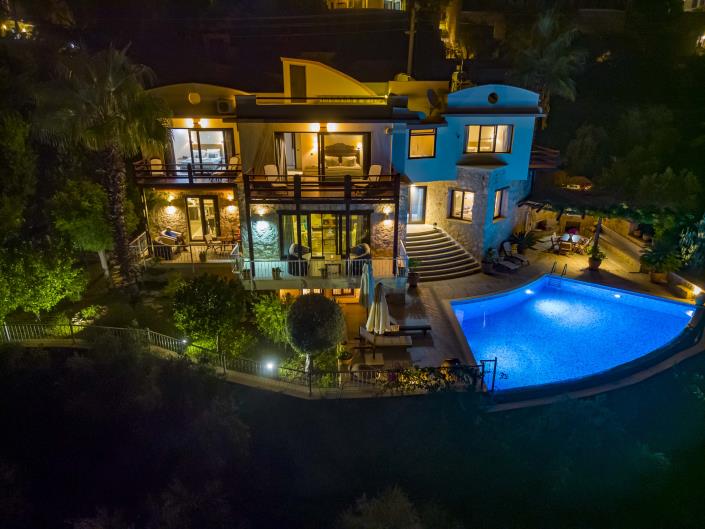 Image No.1-Villa de 5 chambres à vendre à Kalkan