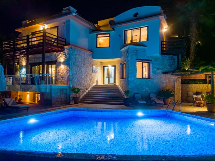 Image No.8-5 Bed Villa for sale