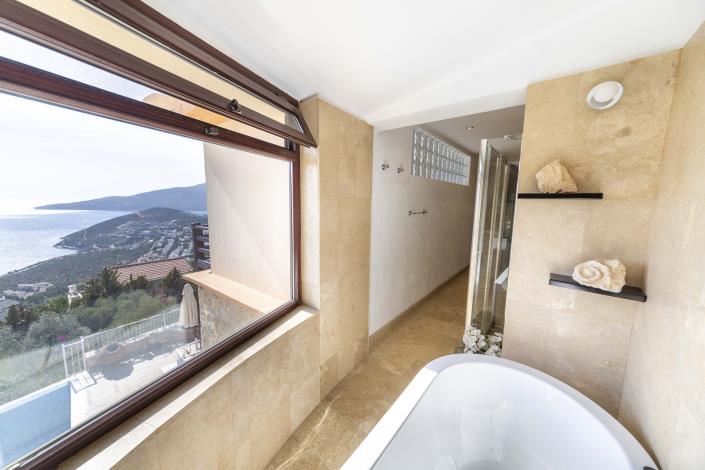 Image No.46-5 Bed Villa for sale