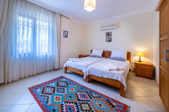 Image No.24-3 Bed Villa for sale