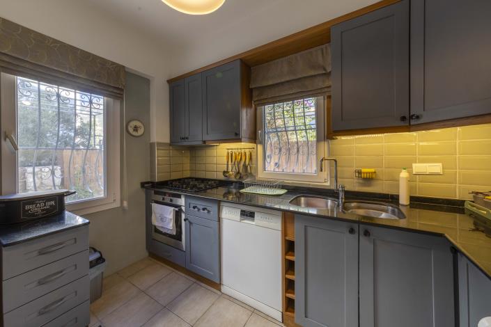 Image No.6-2 Bed Villa for sale