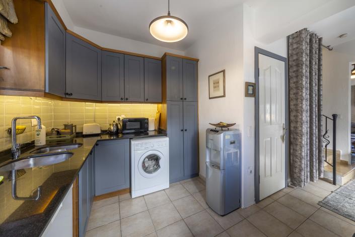 Image No.8-2 Bed Villa for sale