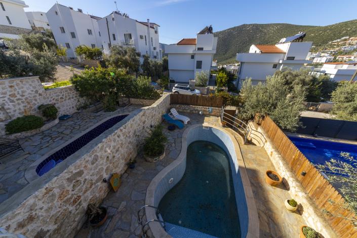 Image No.17-2 Bed Villa for sale