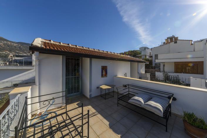 Image No.31-2 Bed Villa for sale