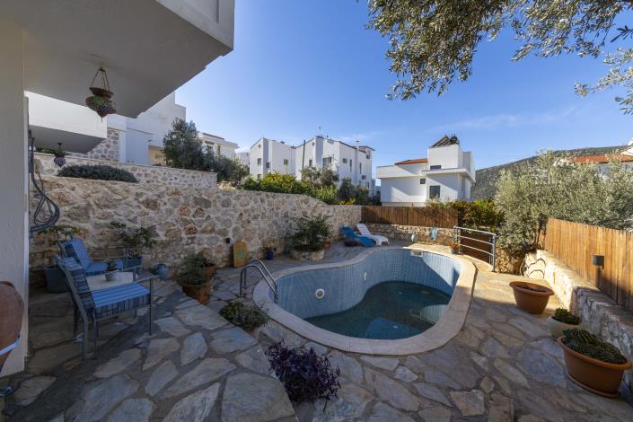 Image No.56-2 Bed Villa for sale