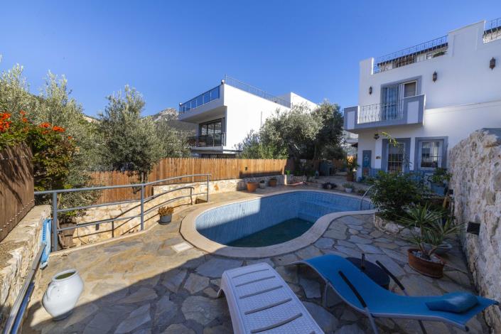 Image No.58-2 Bed Villa for sale