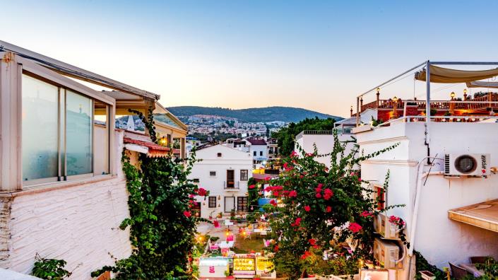 Image No.6-2 Bed Townhouse for sale