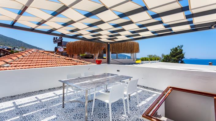 Image No.2-2 Bed Townhouse for sale