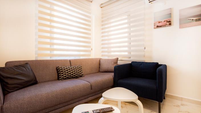 Image No.9-2 Bed Townhouse for sale