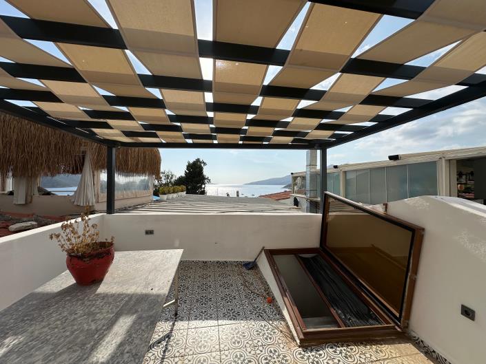 Image No.25-2 Bed Townhouse for sale