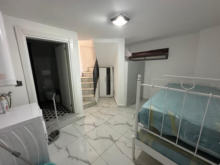 Image No.23-2 Bed Townhouse for sale