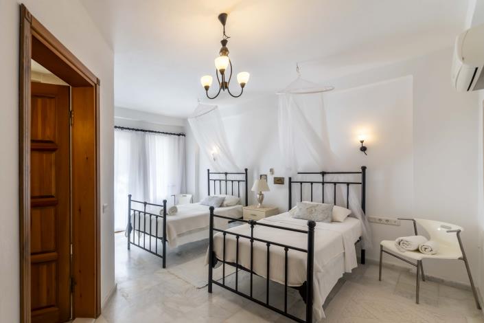 Image No.47-4 Bed Villa for sale